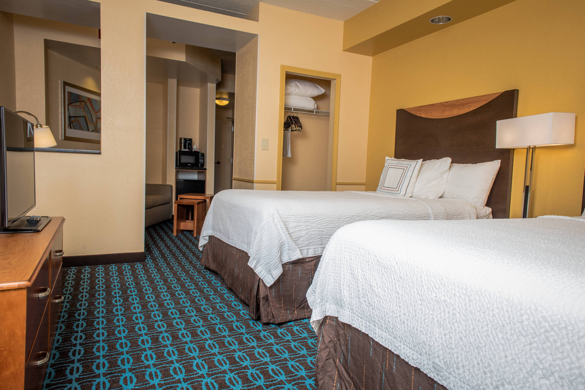 Fairfield Inn & Suites By Marriott Knoxville/East Room photo