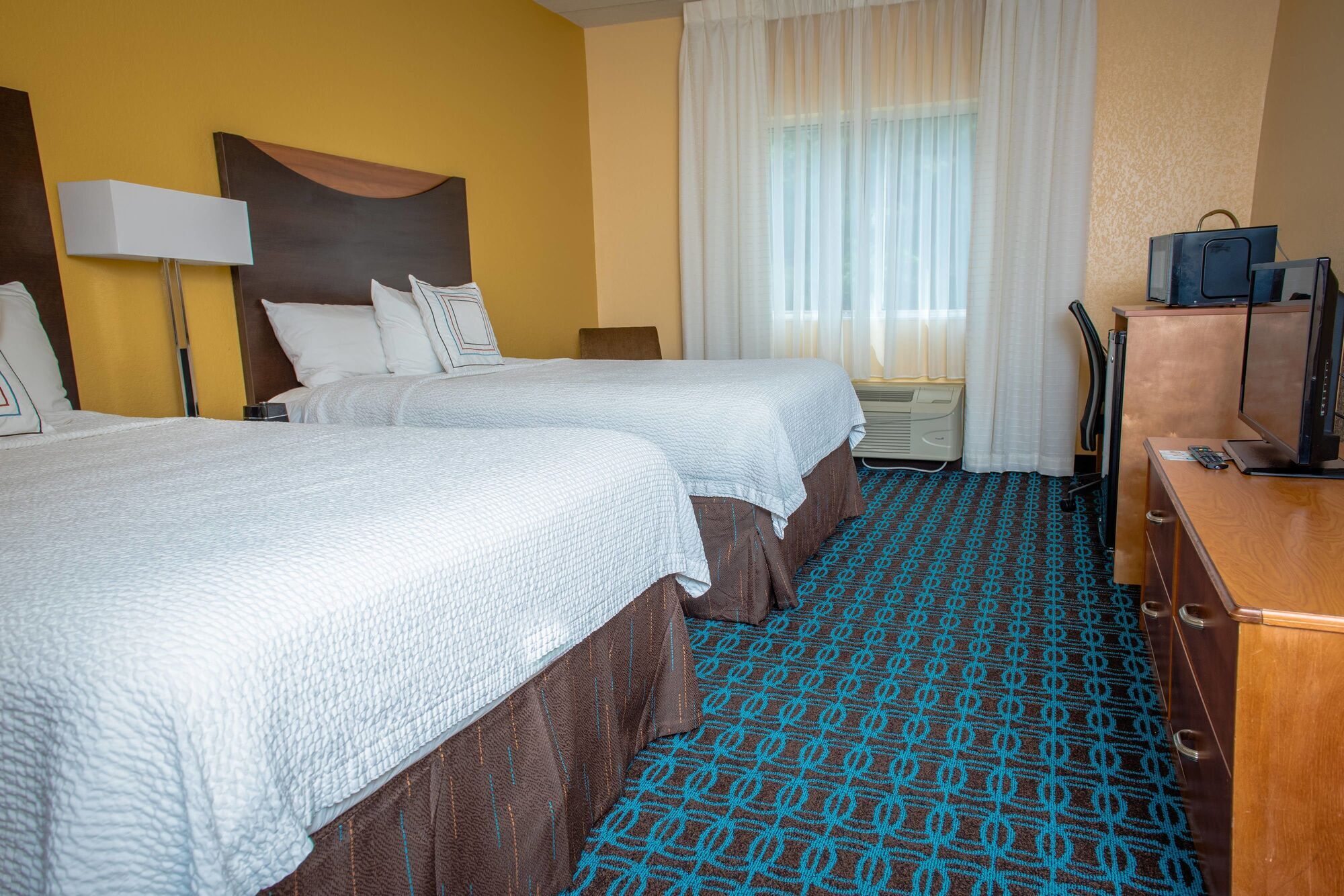 Fairfield Inn & Suites By Marriott Knoxville/East Room photo